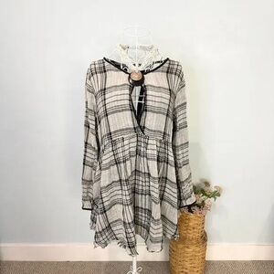 ‘swing me baby tunic’ mini flowy gray plaid babydoll dress